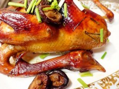 华林居“香菇烤鸡”