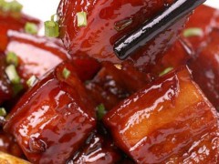 金钵红烧肉